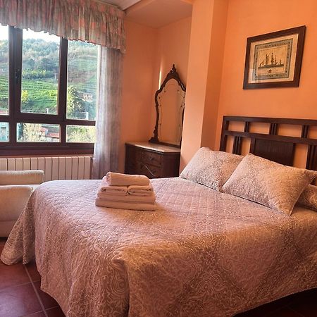 Casa Alpargateiro Guest House Os Peares Bagian luar foto