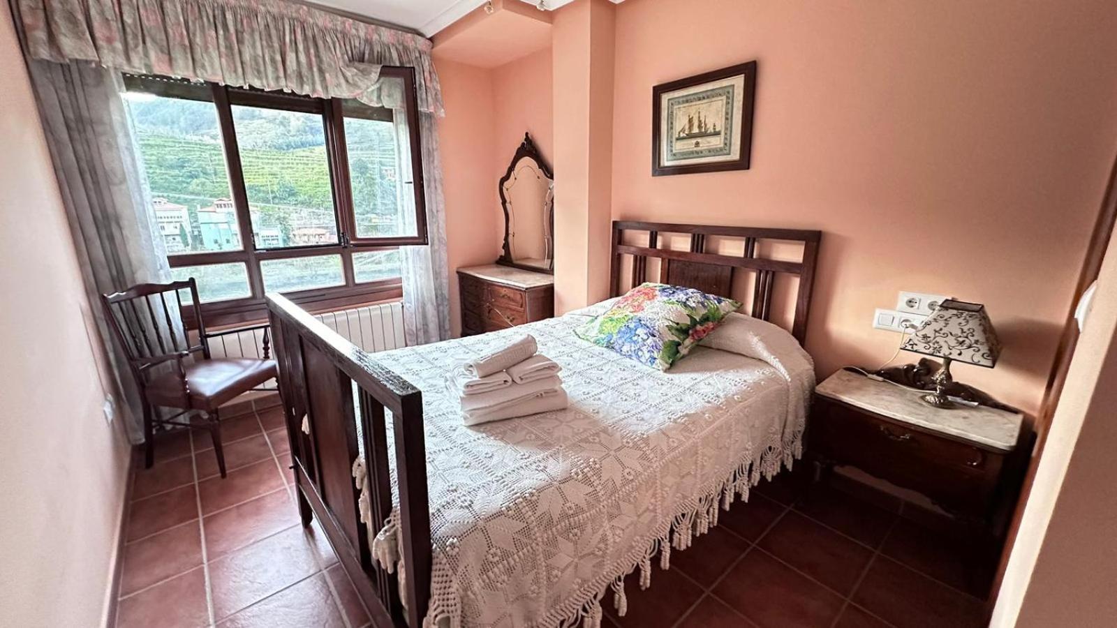 Casa Alpargateiro Guest House Os Peares Bagian luar foto