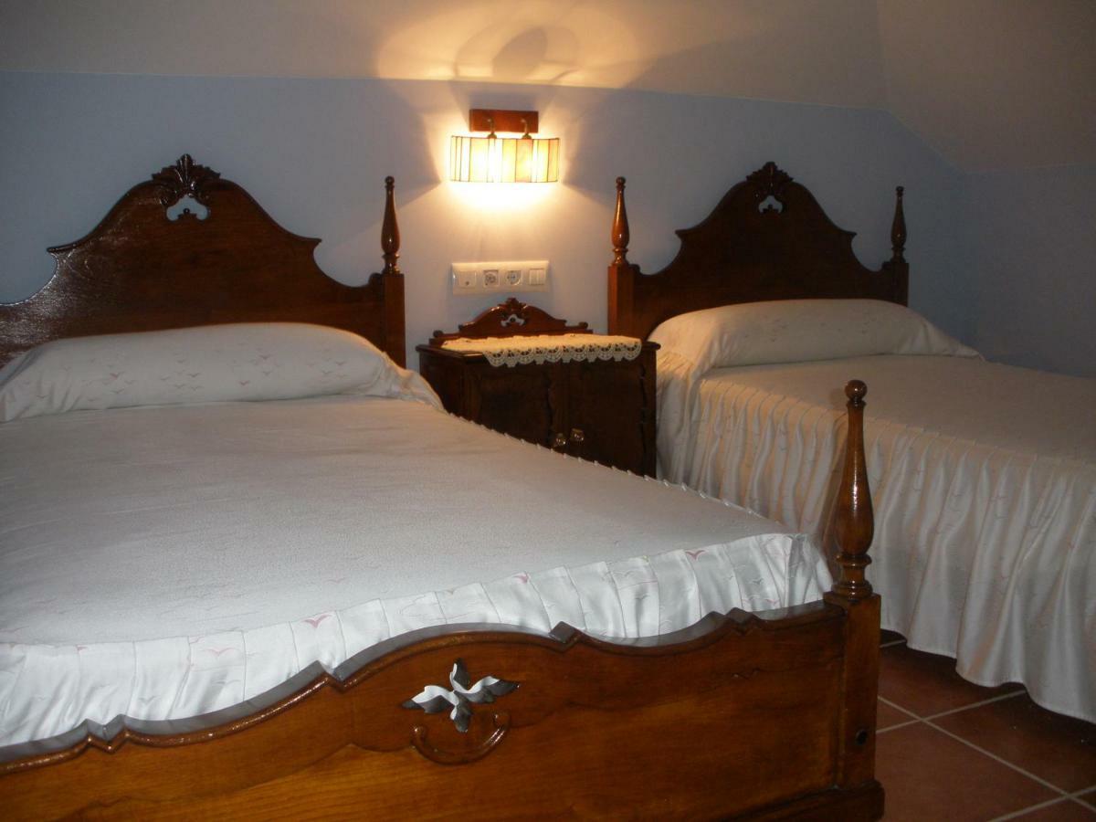 Casa Alpargateiro Guest House Os Peares Bagian luar foto